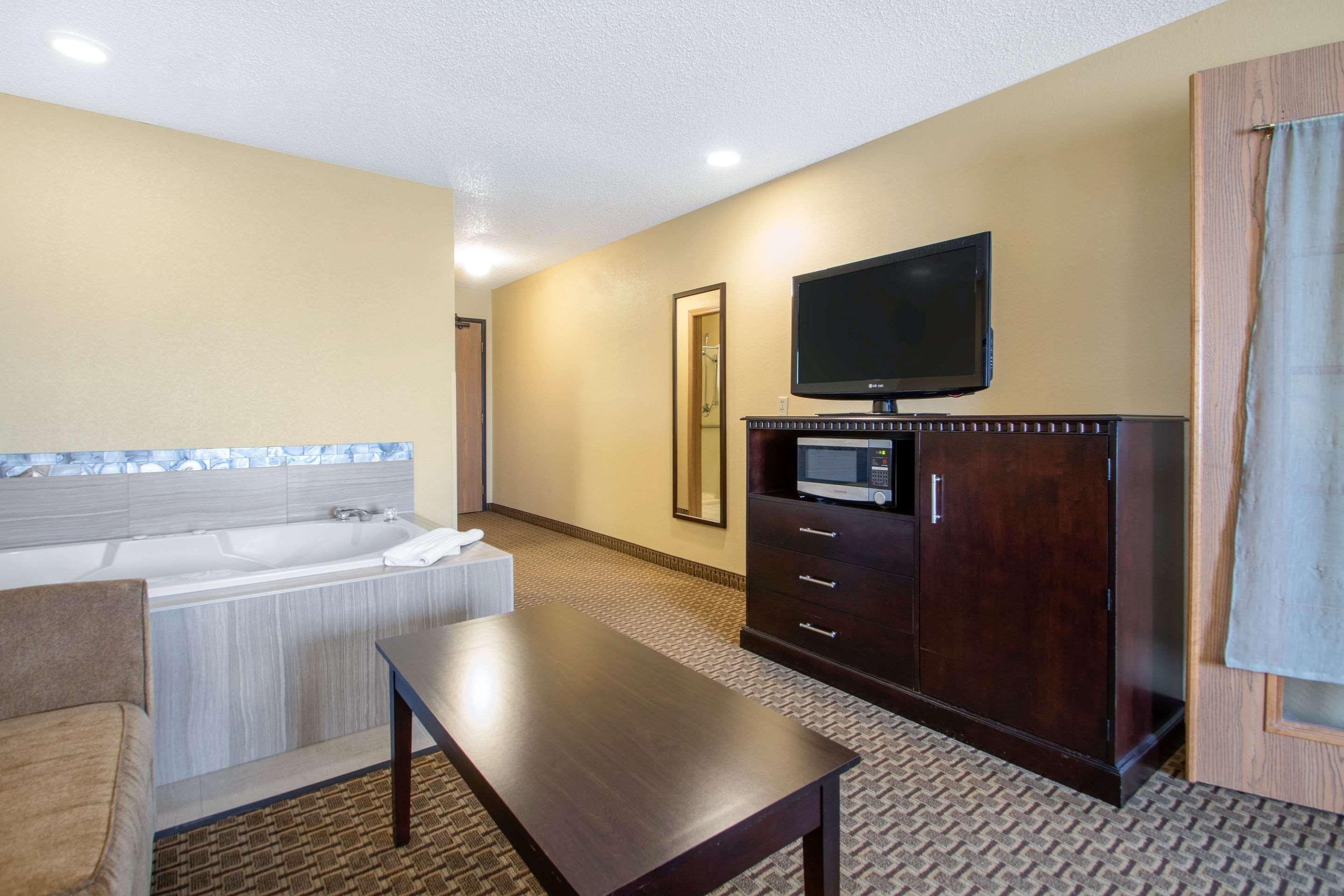 Comfort Wisconsin Dells Area Hotel Portage